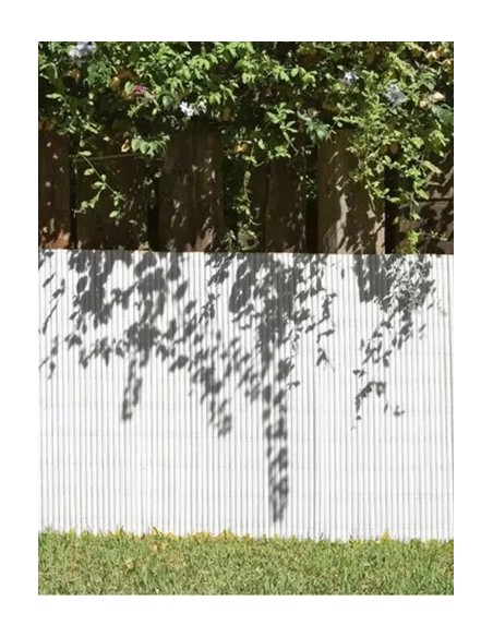 cañizo de pvc blanco  para decoracion de jardin